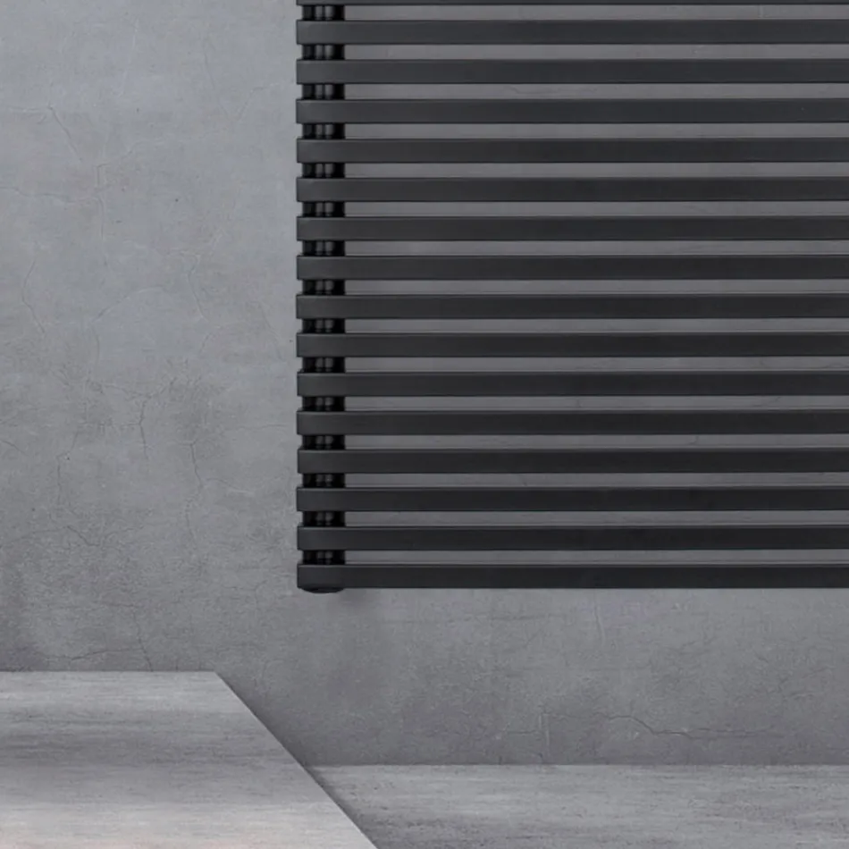 Elektrický ohřívač ručníků z oceli s povrchovou úpravou Jet Black Made in Italy - Brownies Viadurini