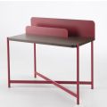 Moderní stůl z barevného kovu a dubového dřeva italského designu - Nadin