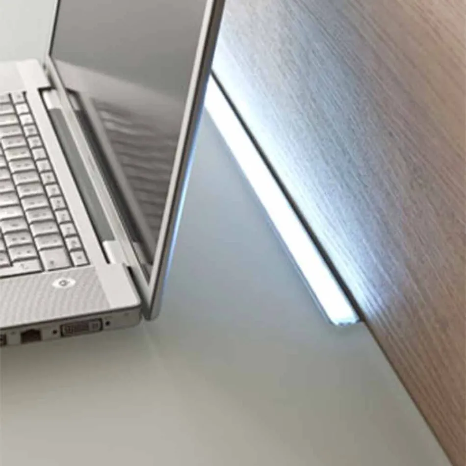 Závěsný stůl z křišťálu s kovovou konstrukcí vyrobený v Itálii - křemík Viadurini