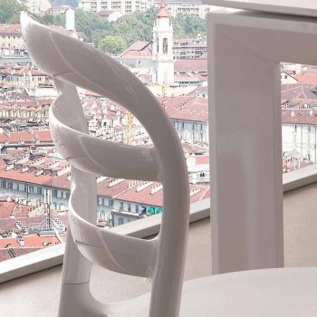 Bílá židle s moderním designem Derulo