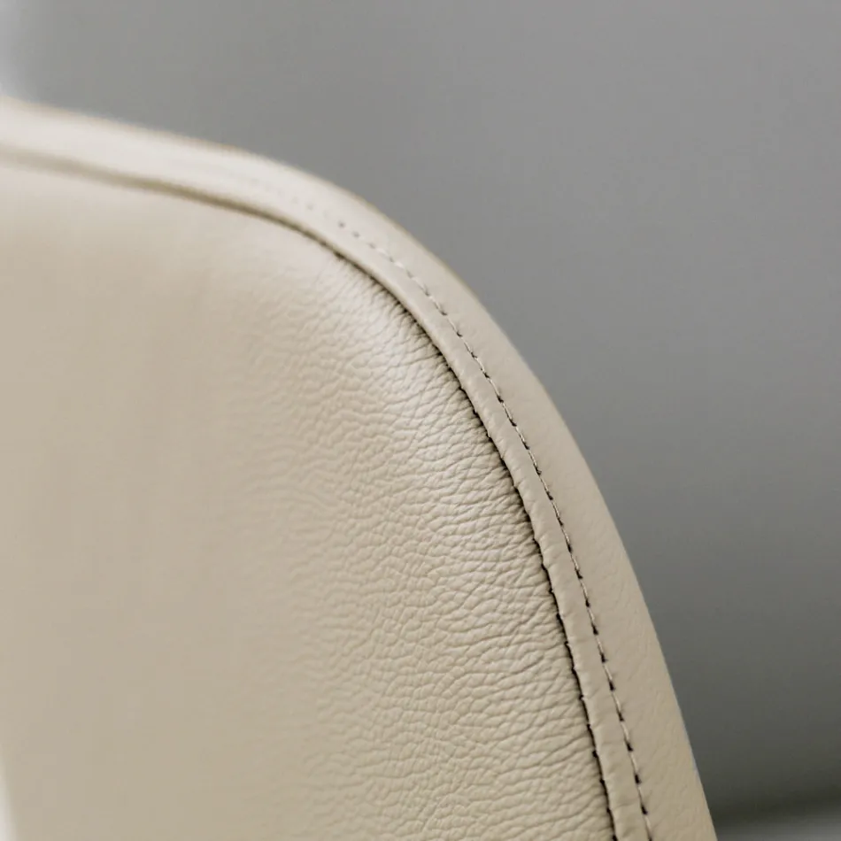 Jídelní židle s područkami v barvě ledové kůže Made in Italy - Lyanne Viadurini