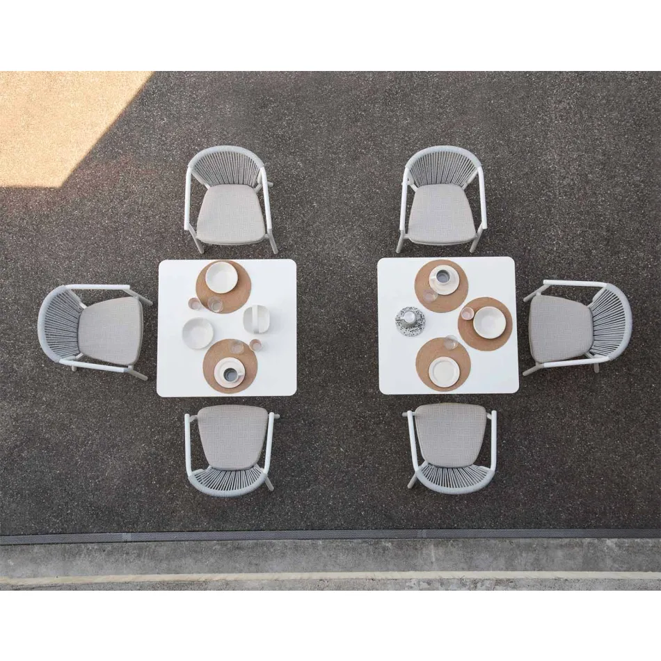 Stohovatelná venkovní židle s polstrovanými područkami H 73cm - Smart by Varaschin Viadurini