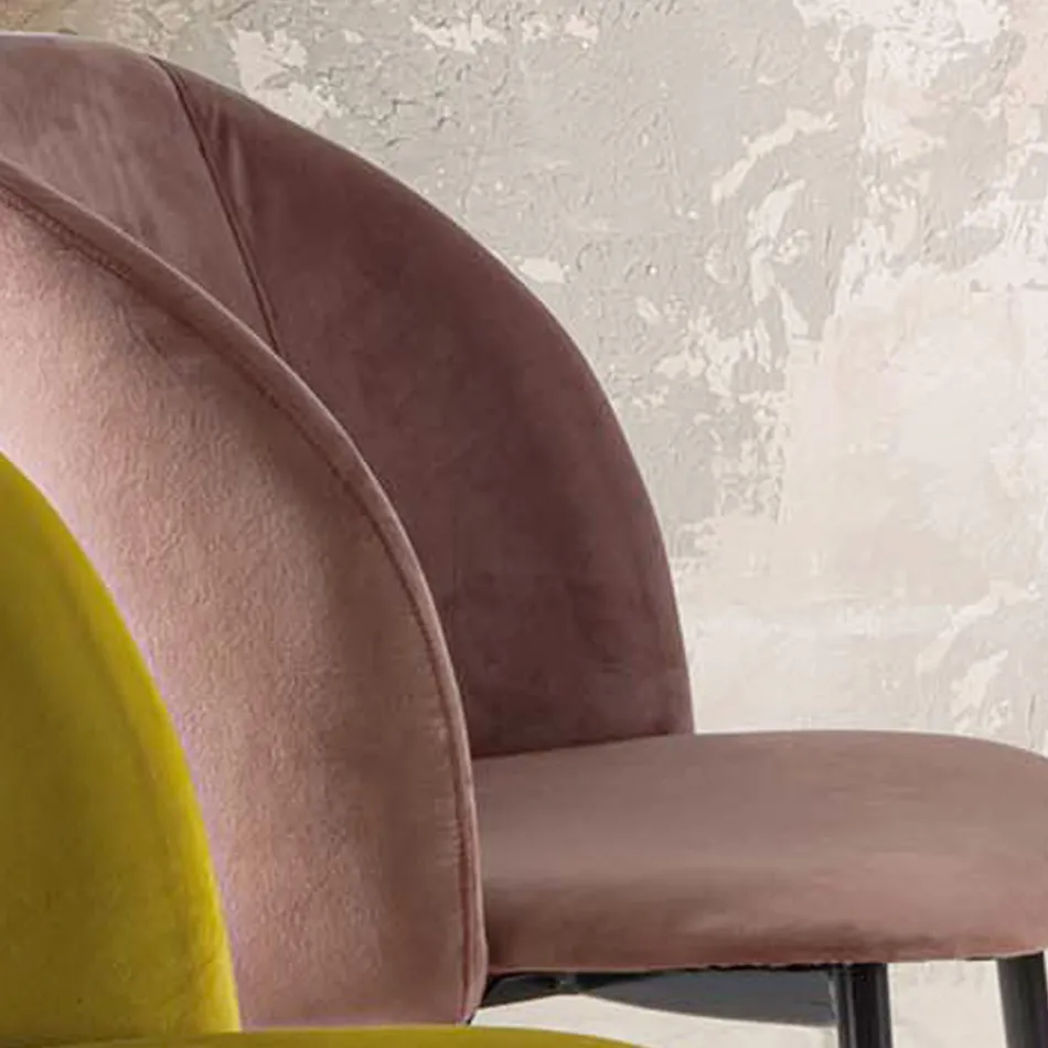 Jídelní židle v sametu s černými kovovými nohami, 4 kusy - Hanna Viadurini