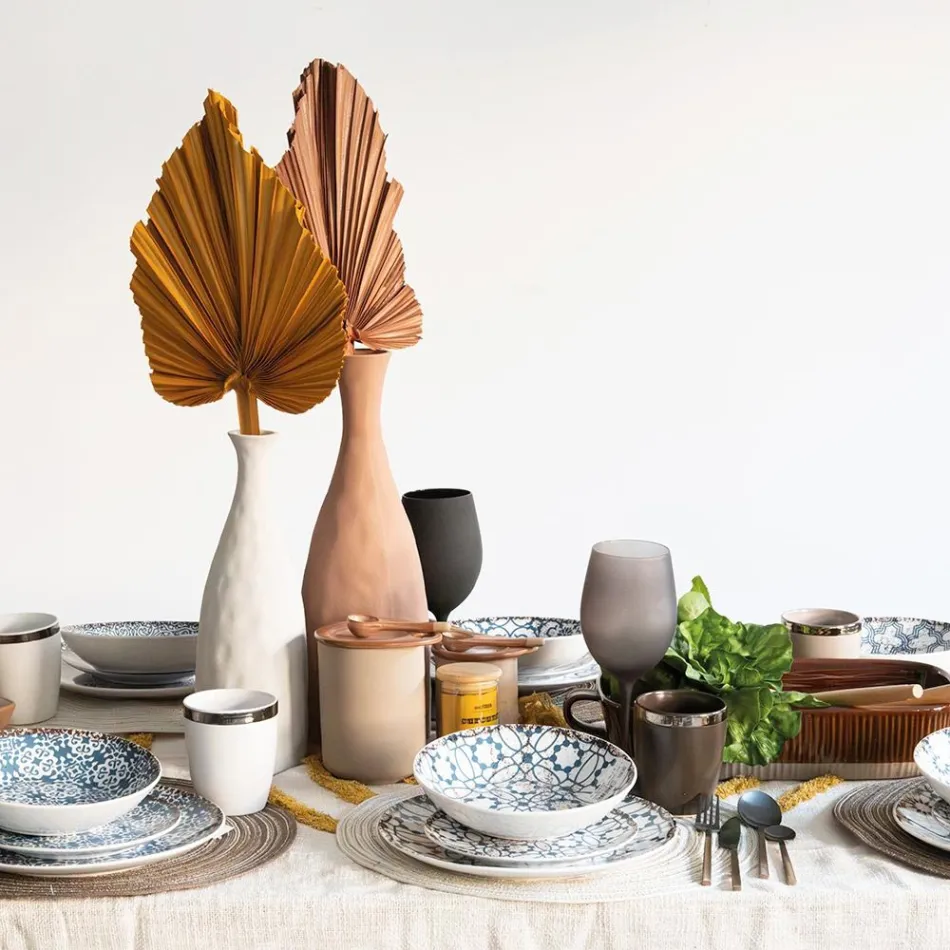 Porcelánová večeře s 18 kusy ve 2 různých provedeních - Jamais Viadurini