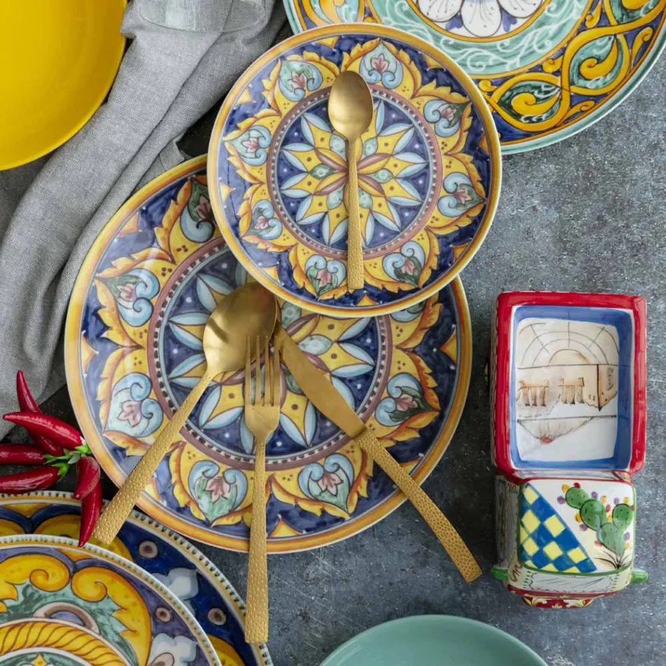 Sada příborů ze želatinové saténové zlaté oceli 24 kusů - skála Viadurini