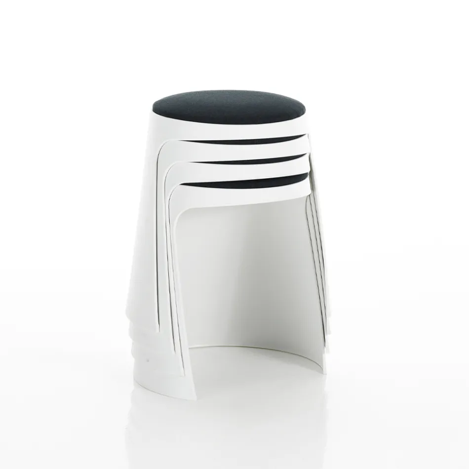 Sada 2 polypropylénových taburetů a látkového sedáku - Sardel Viadurini