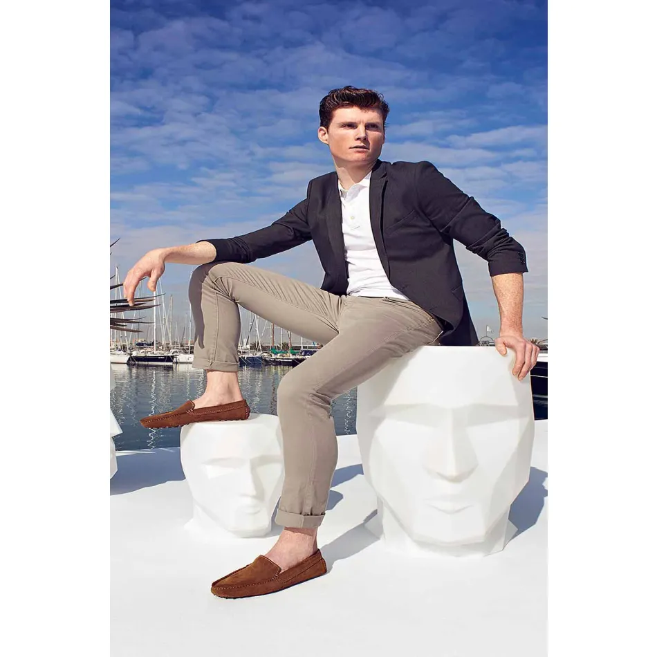 Venkovní stolička ve tvaru obličeje v moderním designu Adana od Vondom Viadurini