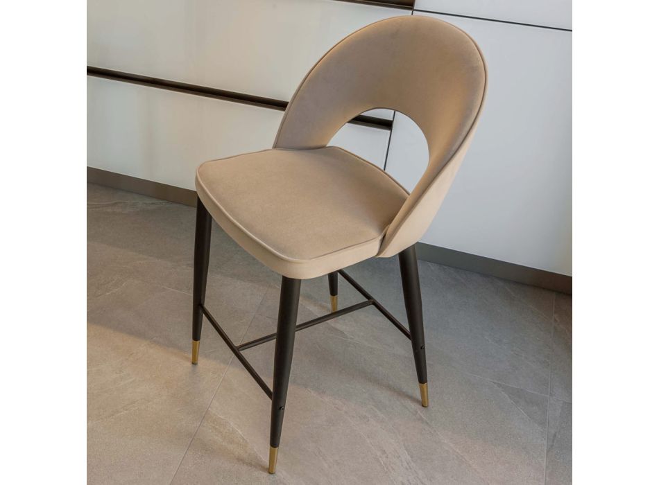 Židle do obývacího pokoje s kovovou konstrukcí a galvanickými mosaznými hroty - Sergei Viadurini