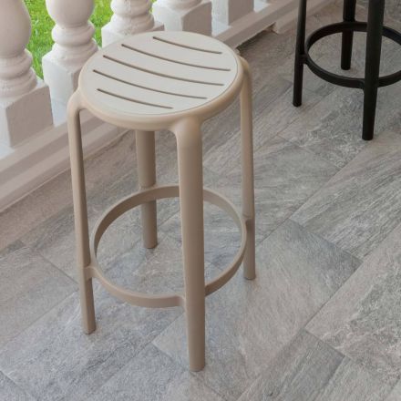 Stolička z polypropylenu vyztuženého skelným vláknem v různých barvách - Neev Viadurini