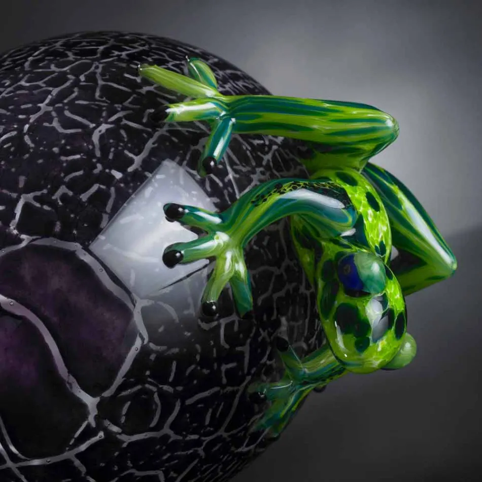 Ornament ve tvaru vejce se žabami v barevném skle vyrobené v Itálii - Huevo Viadurini