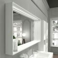 Nástěnné koupelnové zrcadlo s LED světlem a dřevěným rámem vyrobené v Itálii - Geppio