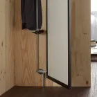 Nástěnné zrcadlo s otevíracími dveřmi a háčky na kabáty vyrobené v Itálii - Boro Viadurini