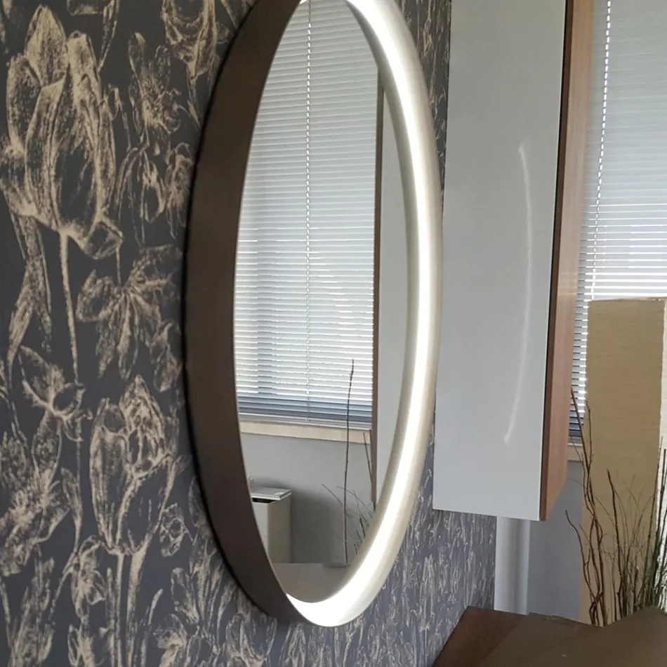 Kulaté nástěnné zrcadlo s kovovým rámem různých barev a LED světlem - Renga Viadurini