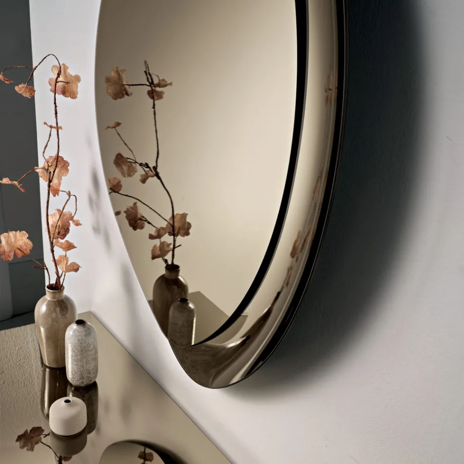 Zrcadlo ve tvaru Abigaille s polorámem z taveného skla vyrobené v Itálii Viadurini