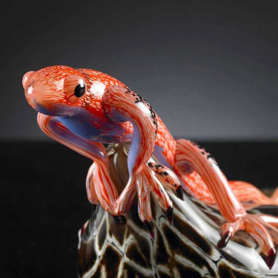 Figurka ve tvaru ještěrky na kameni v barevném skle vyrobené v Itálii - Certola Viadurini