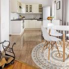 Moderní kulatý vzorovaný vinylový koberec do kuchyně - Rondeo Viadurini