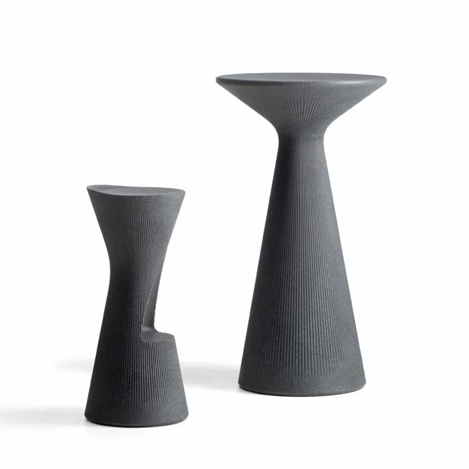 Vysoký venkovní konferenční stolek z polyethylenu s kulatou deskou vyrobený v Itálii - Desmond Viadurini