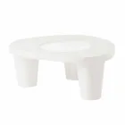 Nízká Nízká tabulka Slide Low Lita Stůl z polyethylenu a skla vyrobený v Itálii Viadurini