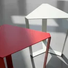 Barevný kovový konferenční stolek vyrobený v Itálii - Yasmine Viadurini