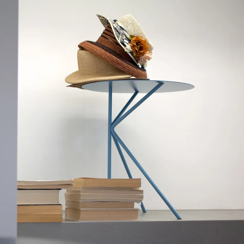 Kulatý kovový konferenční stolek, design v různých barvách a 2 velikostech - Olesya Viadurini