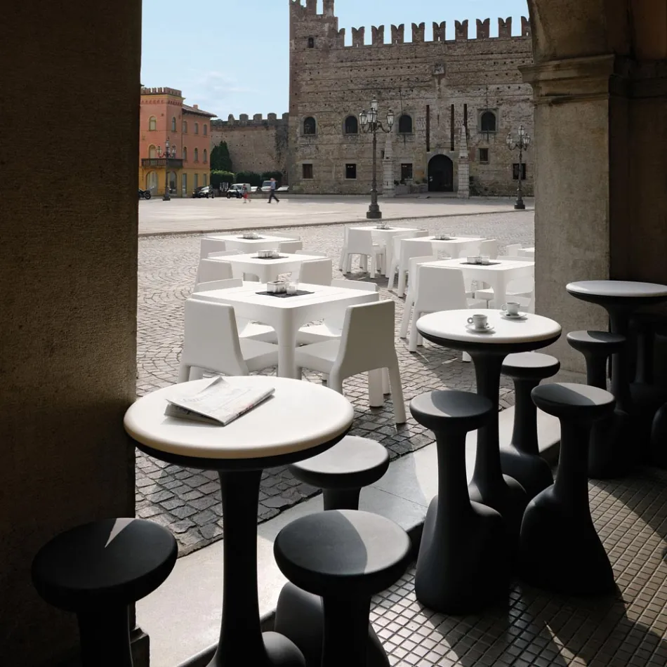 Venkovní konferenční stolek z barevného polyetylenu 96 cm Made in Italy - Uliveto Viadurini