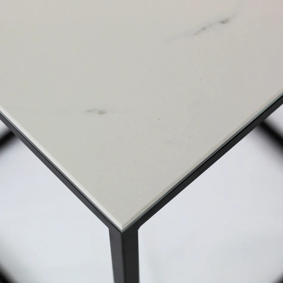 Kameninový konferenční stolek a ocelová základna Made in Italy - Birba Viadurini