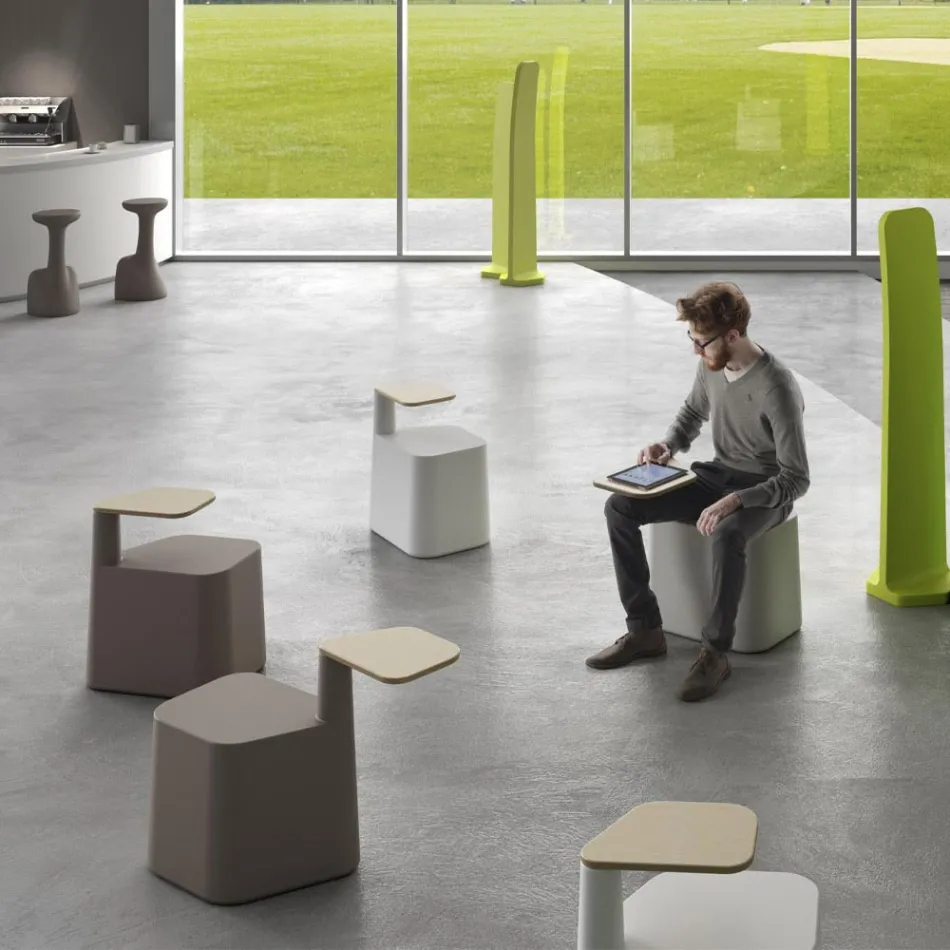 Konferenční stolek z polyetylenu a březového dřeva Made in Italy - Clio Viadurini