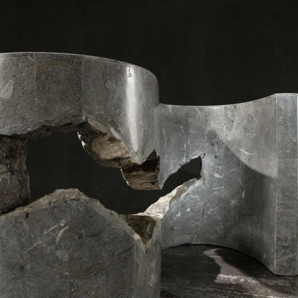 Konferenční stolek z tvrzeného skla se základnou z fosilního kamene - Jordánsko Viadurini