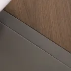 Oválný konferenční stolek z kovu a dvoubarevné dřevěné desky - Comacchio Viadurini