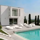 Zahradní konferenční stolek s kulatou deskou z polyetylenu Vyrobeno v Itálii - Tibaldo Viadurini