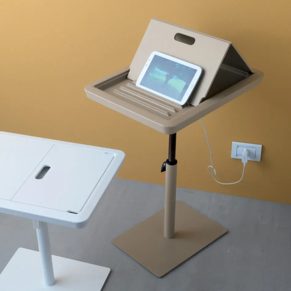 Odkládací stolek pohovky Kov a PVC Nastavitelná výška pro tablet - Tekniko Viadurini