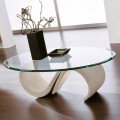 Oválný konferenční stolek ze zkoseného skla a syntetického mramoru vyrobený v Itálii - Barbera