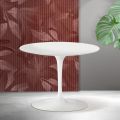 Konferenční stolek Saarinen Tulip kulatý, výška 41 cm, matně bílá keramika Florim - šarlatová
