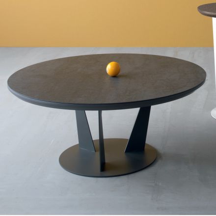 Kulatý konferenční stolek se skloněnou kovovou a keramickou deskou - Coriko Viadurini