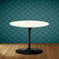 Konferenční stolek Eero Saarinen Tulip H 41 z keramiky Moonè, vyrobený v Itálii - Scarlet
