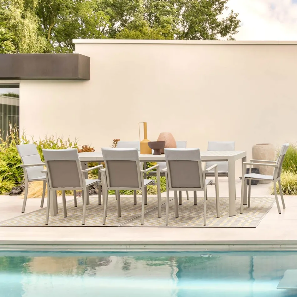 Rozkládací stůl na 240 cm z práškově lakovaného hliníku - barva Viadurini