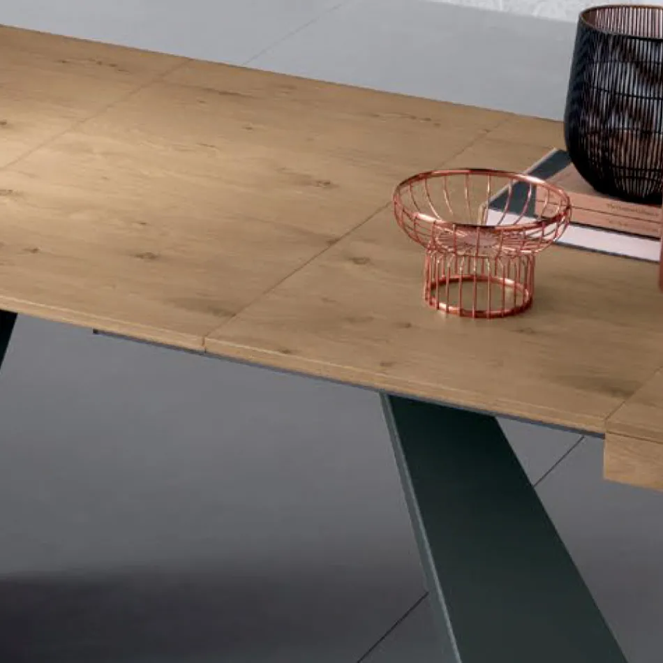 Rozkládací stůl s centrálním prodloužením z dýhovaného dřeva - Aperol Viadurini