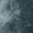 Venkovní stůl s dřevěnou základnou a oceánově modrou keramickou deskou - Infinity Viadurini