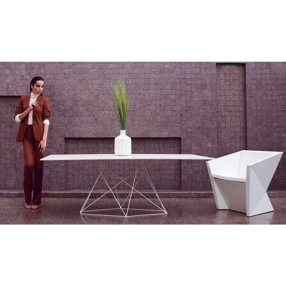 Moderní zahradní stůl z polypropylenu a nerezové oceli Faz Vondom Viadurini