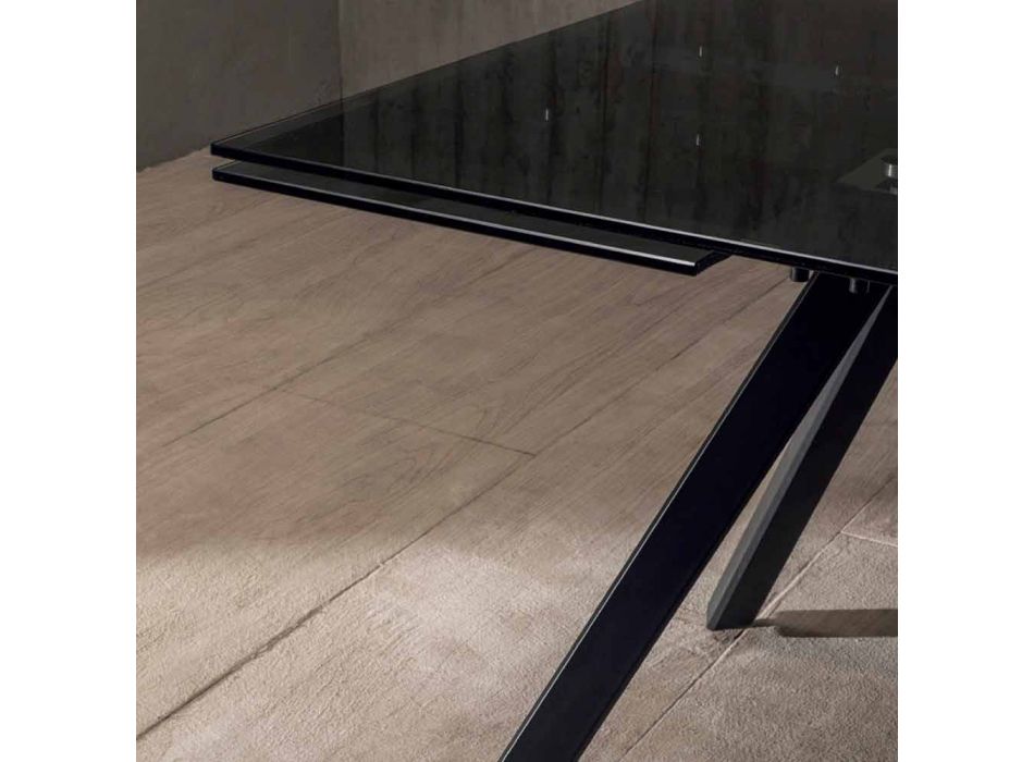 Roztažitelný jídelní stůl až 240 cm v černém kouřovém tvrzeném skle - Fener Viadurini