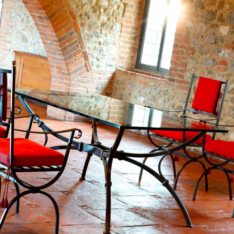 Ručně vyrobený jídelní stůl se skleněnou deskou vyrobený v Itálii - princip Viadurini