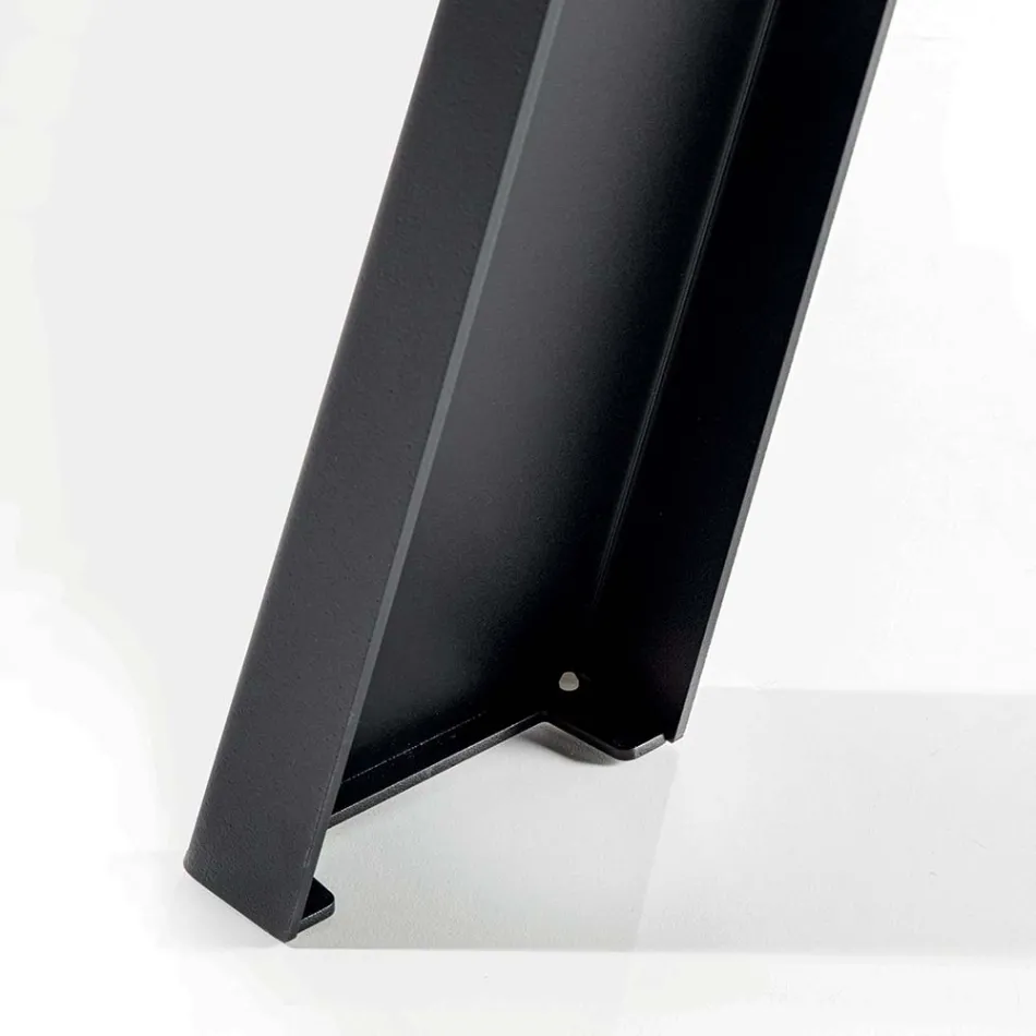 Pevná kovová základna jídelního stolu a dubová dýhovaná deska - Termoli Viadurini