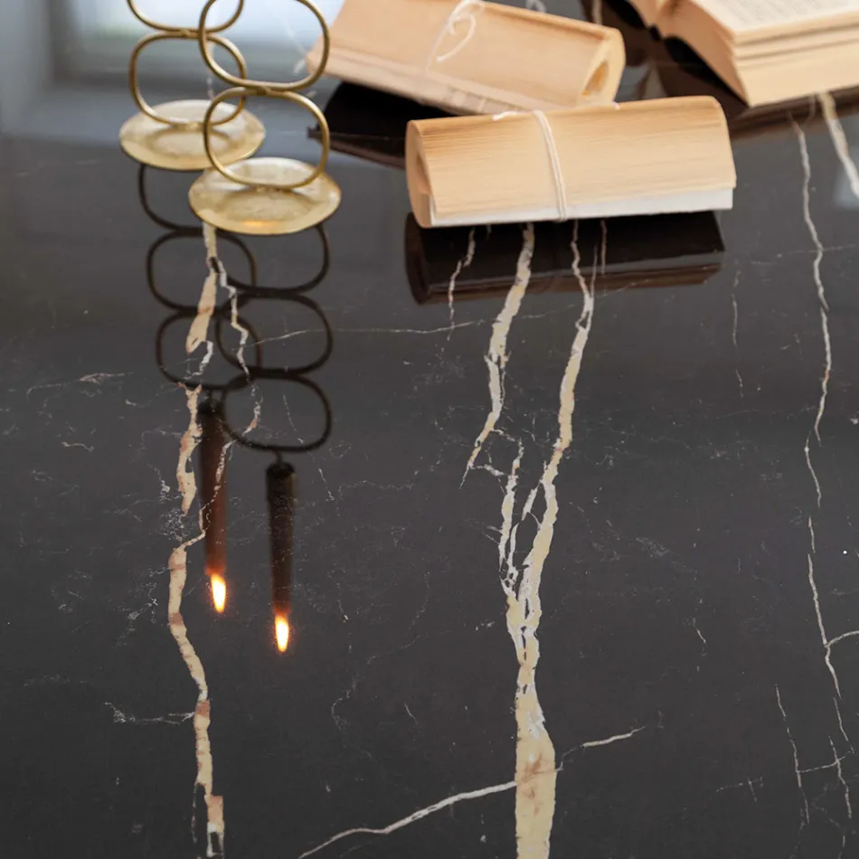 Jídelní stůl ve Florim Thunder Night Leštěná keramika a ocel - Medunotav Viadurini