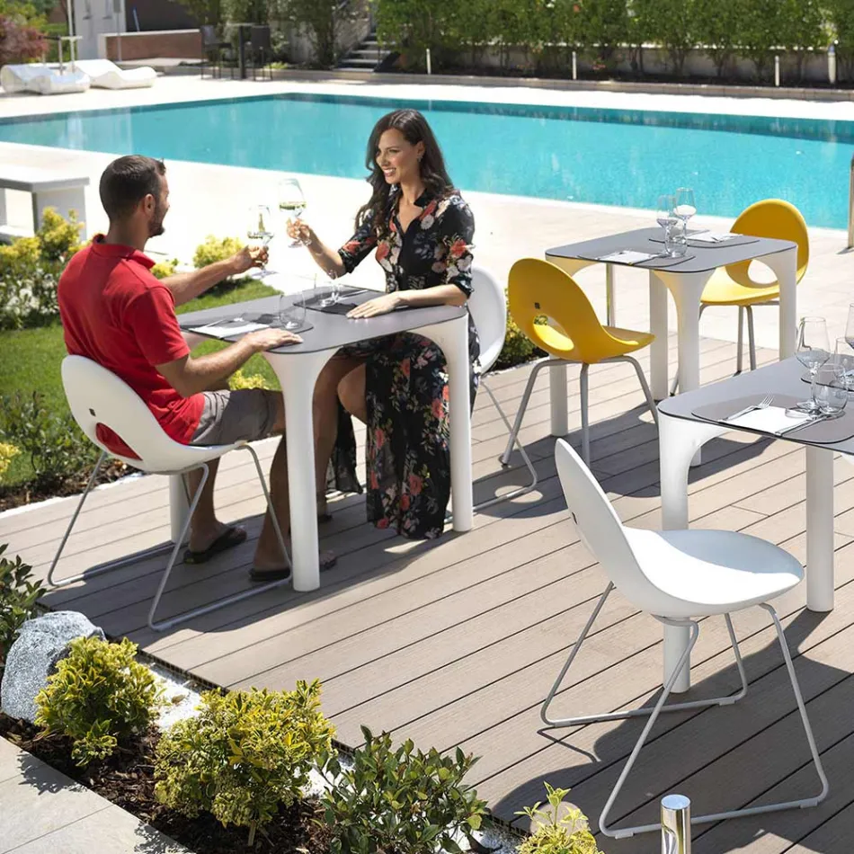 Jídelní stůl Hpl s polyetylenovými nohami Made in Italy - Glen Viadurini