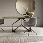 Pevný stůl 210x110 cm s deskou z tepaného skla a kovovou podnoží - Adriano Viadurini