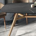Pevný stůl ve tvaru sudu z laminátu a jasanového dřeva Made in Italy - North Viadurini
