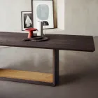 Pevný stůl se zkosenou deskou a dvoubarevnou základnou Made in Italy - Jadis Viadurini