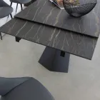 Rozkládací jídelní stůl až 270 cm s keramickou skleněnou deskou - Trasimeno Viadurini