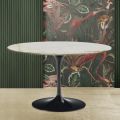 Eero Saarinen H 74 Tulipánový stůl ze zlatého mramoru Calacatta Made in Italy - Scarlet