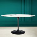 Tulipán Eero Saarinen H 73 oválný stůl v plné žíle sochařská keramika - šarlatová